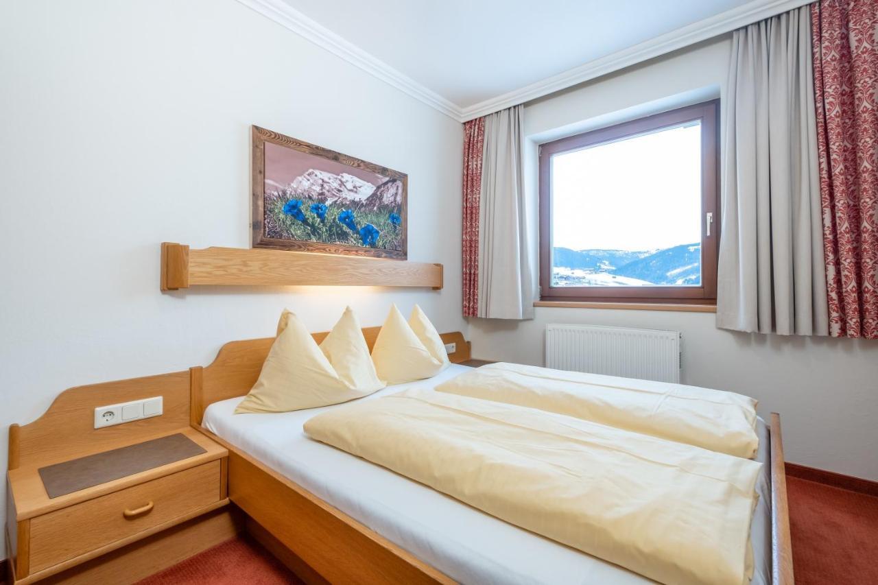 Hotel Garni Ransburgerhof Flachau Exteriör bild