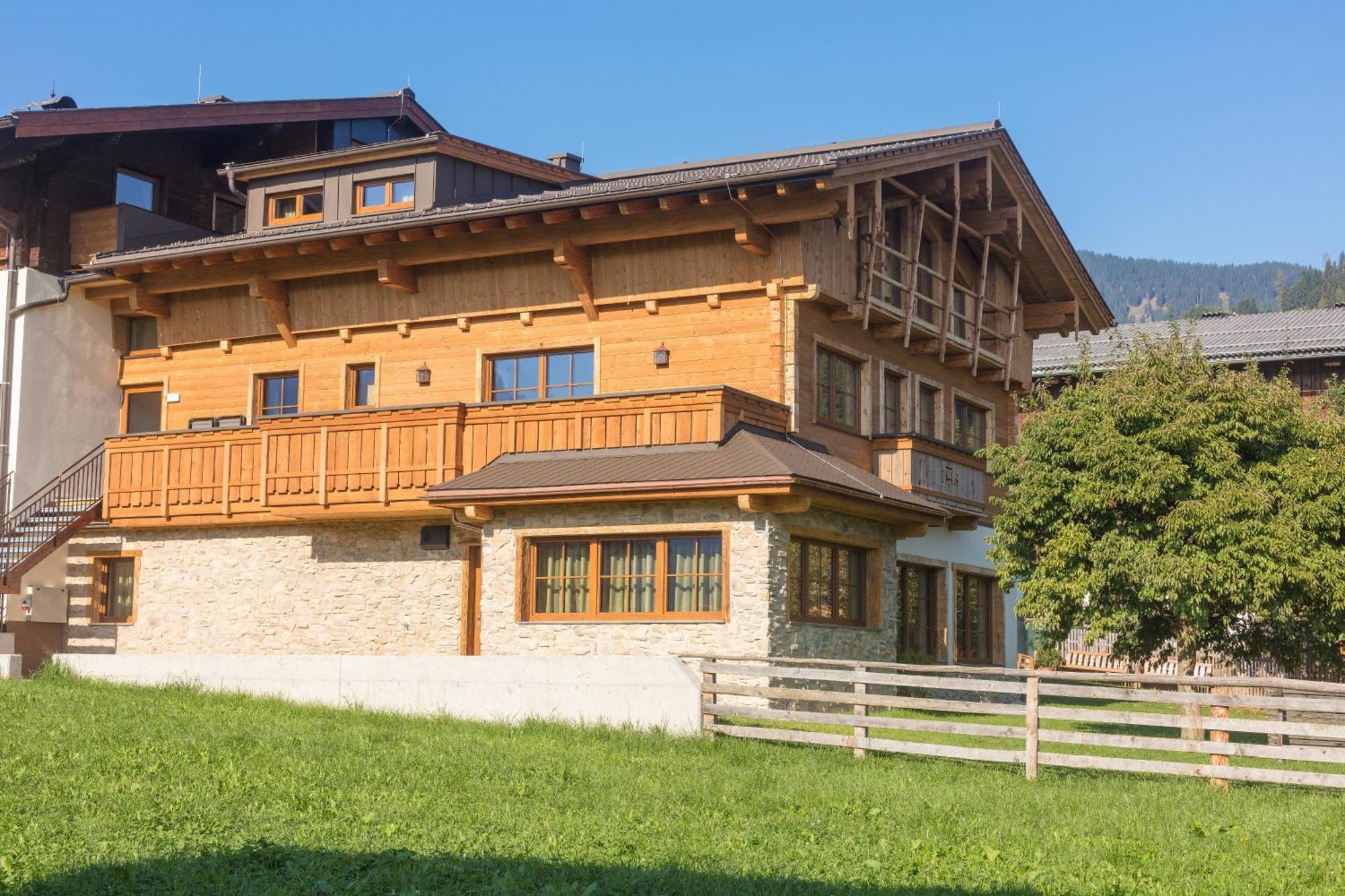 Hotel Garni Ransburgerhof Flachau Exteriör bild