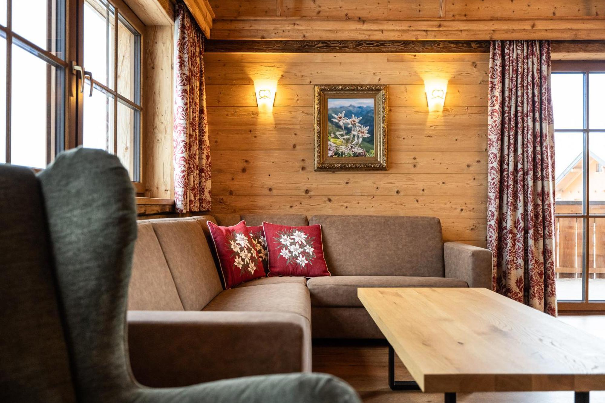 Hotel Garni Ransburgerhof Flachau Exteriör bild