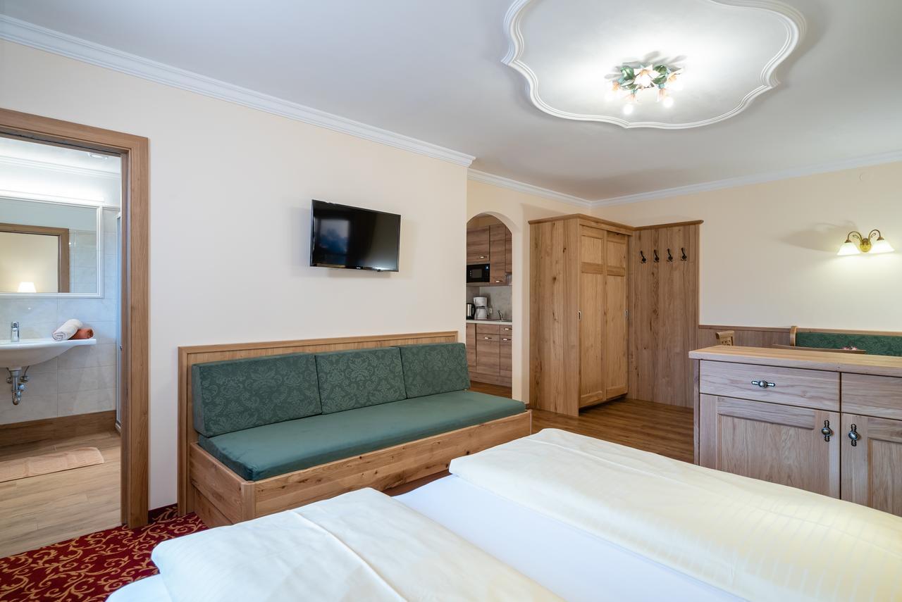 Hotel Garni Ransburgerhof Flachau Exteriör bild